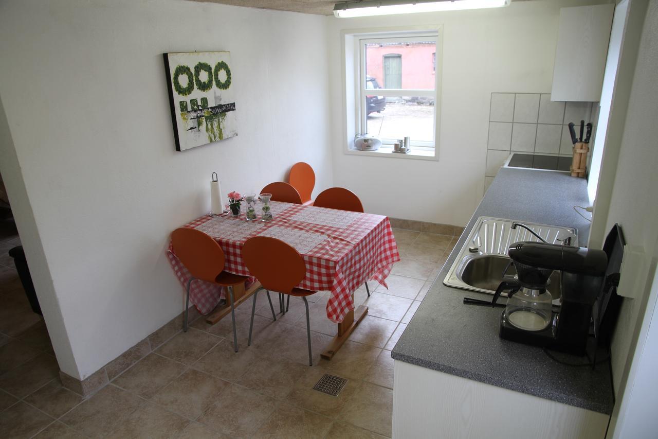 Hukaergaard Bed & Breakfast Ostbirk Bagian luar foto